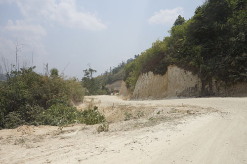 route en r&eacute;novation Moulmein Dawei